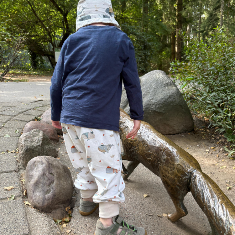 Pumphose Küstenkind Wale Schiffchen