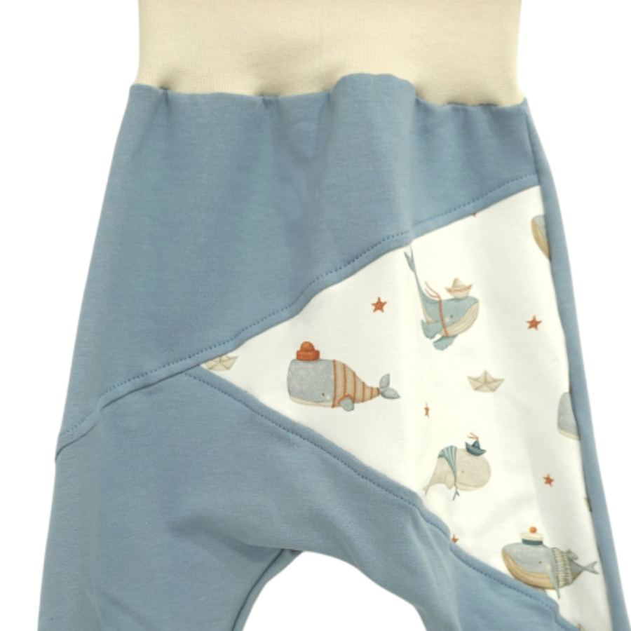 Pumphose Meno triangolo Küstenkind Wale Schiffchen Sweat taubenblau (Bündchen beige)