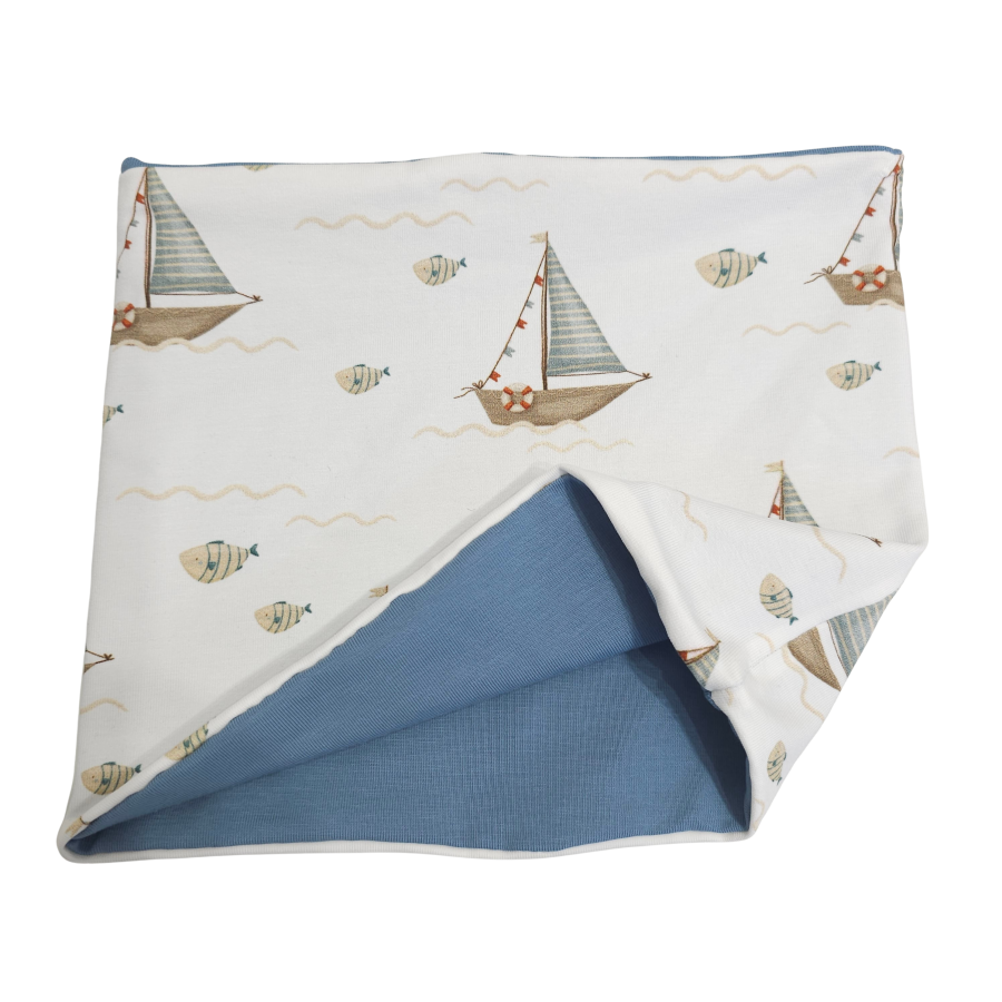 Wendeschlupfschal Küstenkind Boote Fische (innen taubenblau)