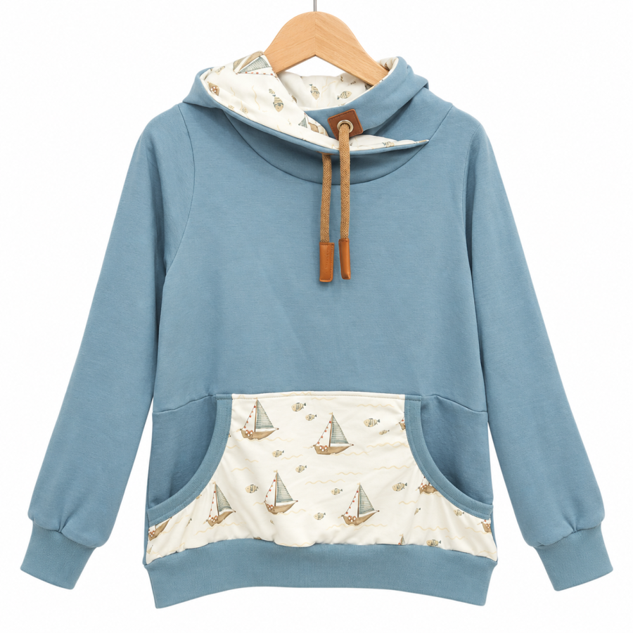 Hoodie [ Damen ] Küstenkind Boote & Fische (Sweat taubenblau) (Bündchen beige)